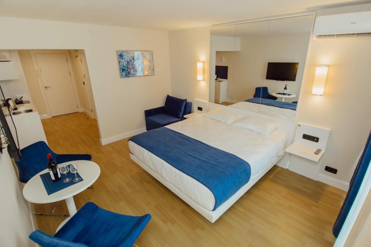 Nuage - 1St Line Sea View Apartments Μπατούμι Εξωτερικό φωτογραφία