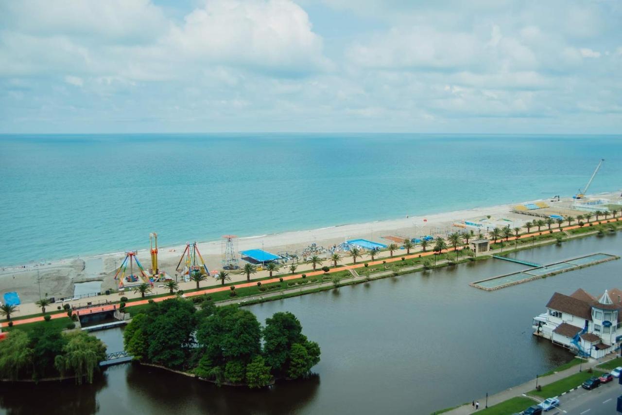 Nuage - 1St Line Sea View Apartments Μπατούμι Εξωτερικό φωτογραφία